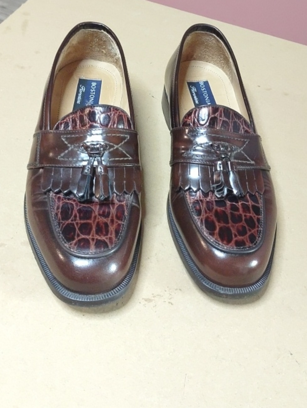 Bostonian Florentines Men's Brown Croc-Accent Tassel Loafers 9M Italy Leather